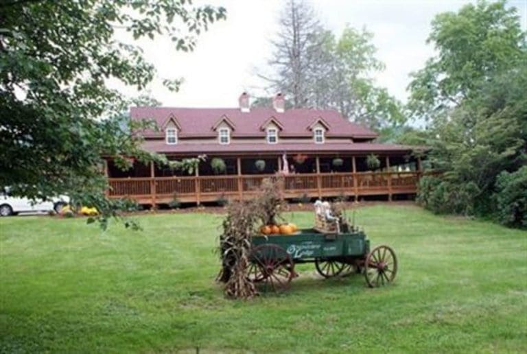 Waynesville NC Travel Guide Top Things To Do Blue Ridge Mountain Life