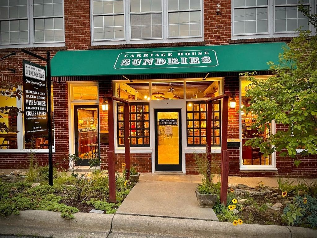 Sundronis 7+ Best Restaurants in Burnsville NC
