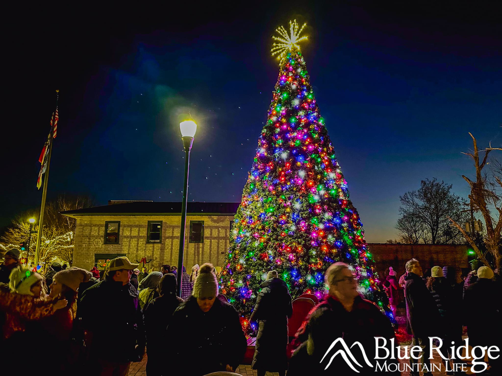 Hendersonville, NC Home for the Holidays Hendersonville, NC Home for the Holidays